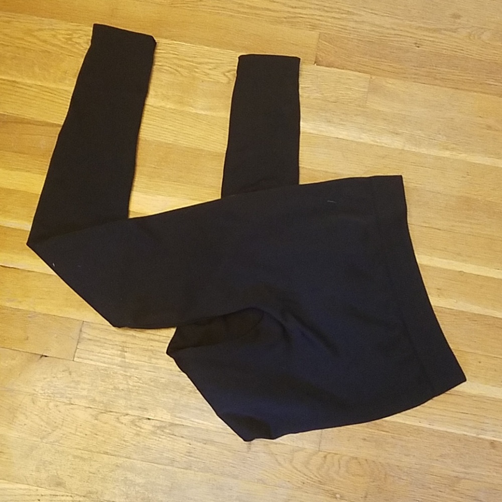 Black leggings